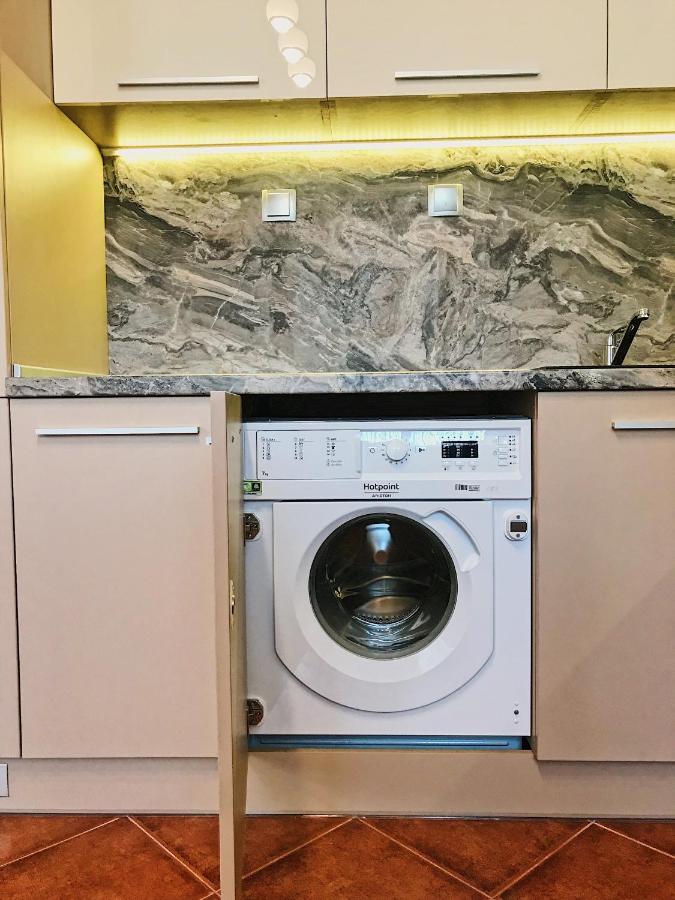 Spacious And Bright Maisonette Varna Center Buitenkant foto