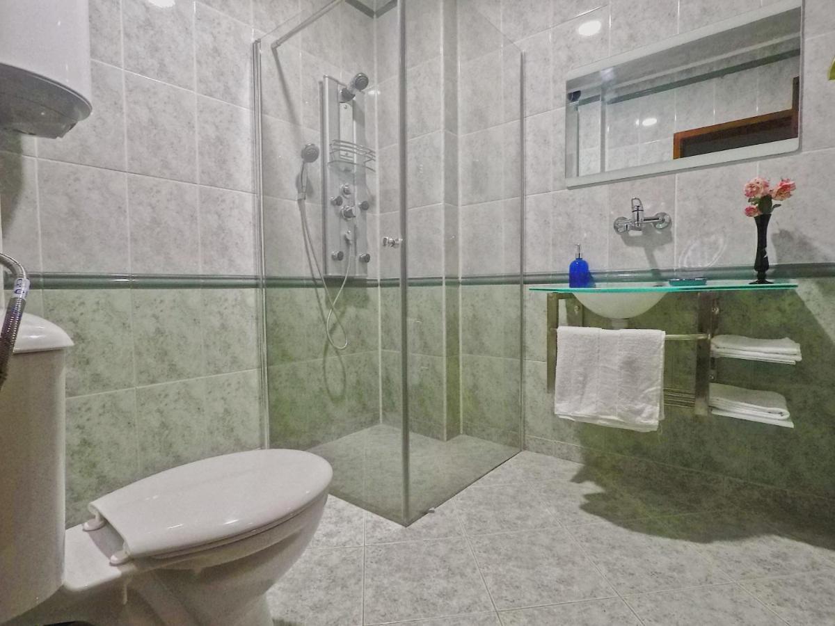 Spacious And Bright Maisonette Varna Center Buitenkant foto